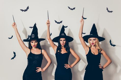 Witch Costumes, Dark Spirit, Devil Costume, Vintage Halloween Costume, Witch Dress, Witch Diy, Black Cotton Dresses, Vintage Witch, Halloween Costumes Makeup