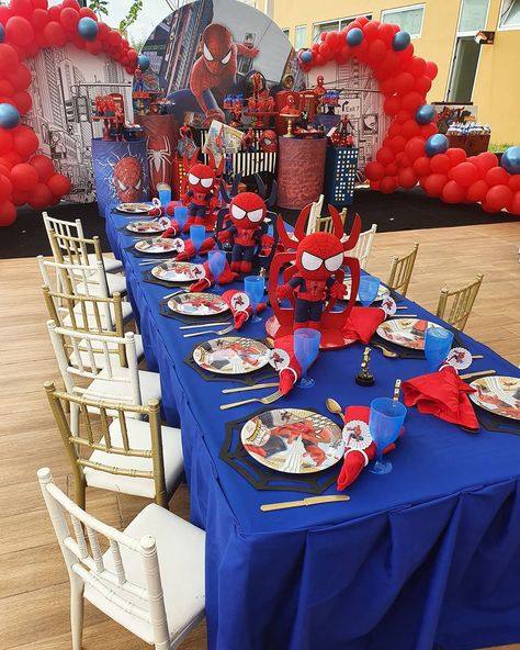 Spiderman Birthday Party Food, Spiderman Theme Party, Spiderman Birthday Party Decorations, Spiderman Decorations, Birthday Theme Decoration, Spiderman Theme, Spiderman Birthday Party, Mens Birthday Party, Spiderman Party