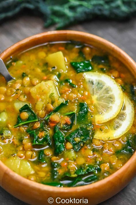 Lentil and Kale Soup Kale Spinach Soup, Lacinato Kale Recipe, Kale Lentil Soup, Lentil And Kale Soup, Lentils And Kale, Lentil Soup Recipe Healthy, Lentil Kale Soup, Green Lentil Soup, Kale Soup Recipes