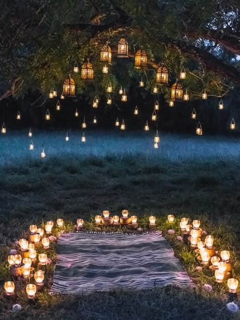 Wedding Altar Decorations, Diy Wedding Arbor, Outdoor Proposal, Cute Proposal Ideas, Wedding Arbors, Wedding Altar, Videography Wedding, Proposal Pictures, Wedding Arbor