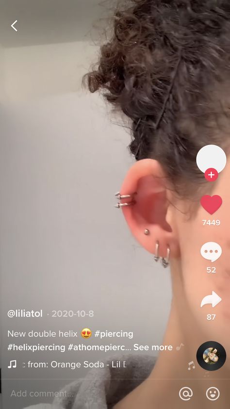 Masculine Ear Piercings, Dream Bodies, Ear Peircings, Double Helix, Cool Piercings, Helix Piercing, Body Modifications, Body Mods, Body Art Tattoos