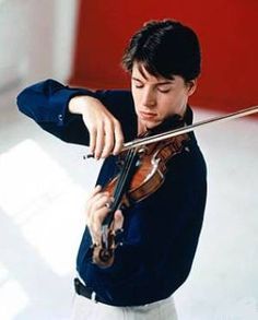 Music Headshots, Orchestra Instruments, Joshua Bell, Stradivarius Violin, Violin Photography, Musician Portraits, Playing Violin, Learn Violin, Violin Lessons