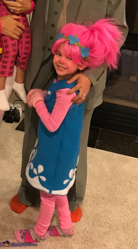 Princess Poppy Costume, Trolls Costume, Troll Halloween Costume, Poppy Costume, Trolls Dress, 2017 Halloween Costumes, Poppy Trolls, Troll Costume, Trolls Poppy