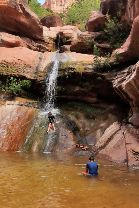 How to spend 3 perfect days in Southern Utah | Zion National Park #southernutah #simplywander #zionnationalpark Zion Hikes, Bryce National Park, Utah Trip, Utah Vacation, Dream Trips, Utah Road Trip, Summer Hike, Utah Hikes, Slot Canyon