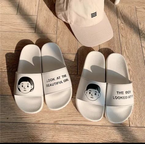 Korean Cartoon, Bathroom Beach, Cartoon Shoes, Indoor Shoes, Indoor Slippers, Slippers Summer, Summer Slippers, Lovely Couple, Women Slippers