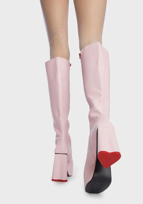 Gogo Boots Outfit, Coquette Shoes, White Gogo Boots, Heart Boots, Dress Harness, Sweet Talker, Leather Heart, Corset Tops, Heart Shoes