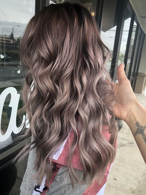 Mauve Ash Brown Hair, Mauve Mushroom Hair, Ash Colored Hair Brown, Mushroom Brown Hair Color Curly, Ash Mauve Hair Color, Mauve And Blonde Hair, Purple Ash Brown Hair, Mauve Mushroom Brown Hair, Mushroom Blonde Money Piece