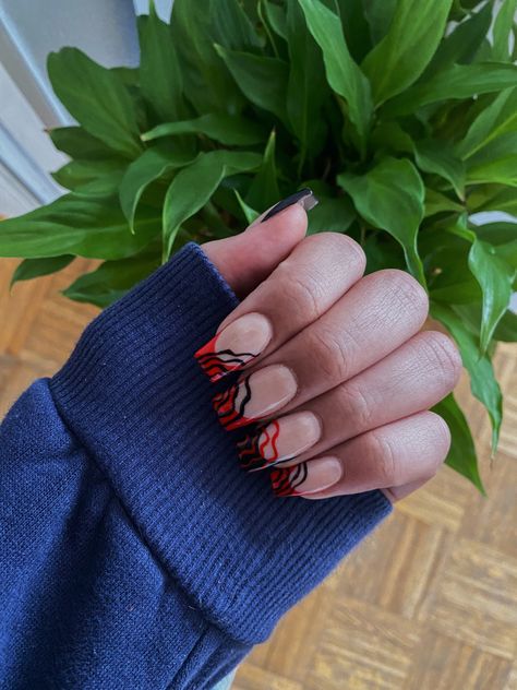 black & red nails Black Snd Red Nail Designs, Black Nails Red French Tip, Black Nails Red Tips, Black And Red Short Nails, Short Black And Red Nails, Short Red And Black Nails, Red And Black Short Nails, Red And Black Acrylic Nails Designs, Black And Red Nails Short