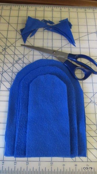 Diy Dusters, Swiffer Duster, Duster Pattern, Couch Cleaning, Swiffer Pads, Homemade Cleaning Products, Short I, Small Sewing Projects, Easy Sewing Projects