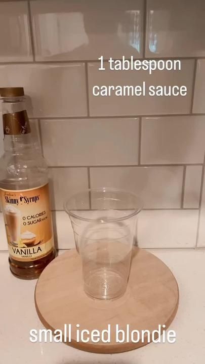 7 Brew Blondie Recipe Coffee, 7brew Blondie Coffee Recipe, 7 Brew Iced Blondie Recipe Coffee, 7brew Recipes, 7 Brew Coffee Recipes, Instant Iced Coffee Recipe, Coffee Tiktok, Caramel Cold Brew, Diy Coffee Drinks