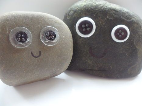 Pet Rock, Plastic Rings, Icicle Ornaments, Rock Rings, Scouts Crafts, Garden Whimsy, Sharpie Marker, Pet Rocks, Chicken Wire