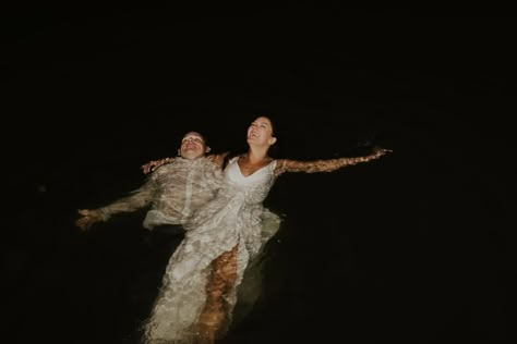 Lake Forest Wedding, Couple Jumping Into Water, Wedding Photos In Water, Winter Lake Wedding, Swim Wedding, Tomato Wedding, Backyard Lake Wedding, Swimming Wedding, Water Wedding Photos