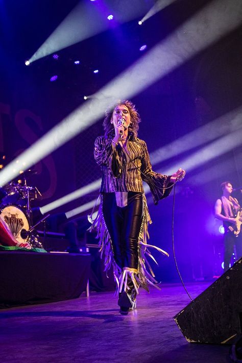 The Struts Band, Flashy Outfits, Luke Spiller, Shaky Knees, Music Concerts, British Rock, Concert Photos, Concert Photography, Mick Jagger