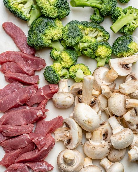 Broccoli Mushroom, Steak And Broccoli, Healthy Stir Fry, Healthy Beef, Steak And Mushrooms, Broccoli Stir Fry, Clean Food Crush, Beef Stir Fry, Food Crush