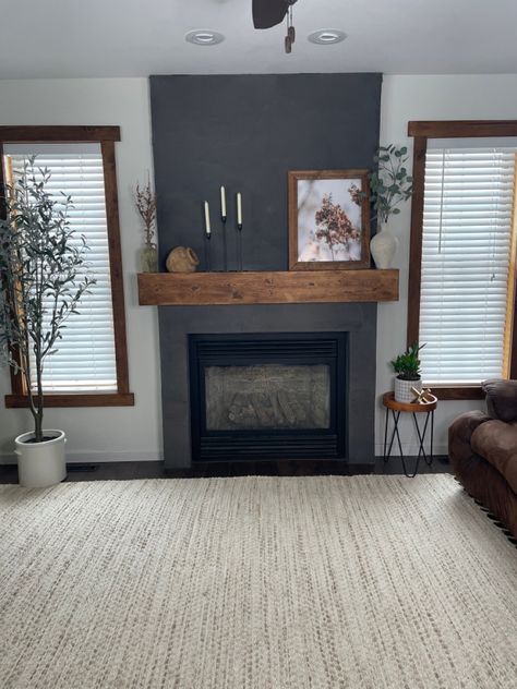 Modern Fireplace Mantle, Bathroom Curtains Ideas, Black Tile Fireplace, Fireplace Accent Walls, Wood Mantle Fireplace, Grey Fireplace, Natural Interiors, Cozy Love, Valentine's Day Celebration