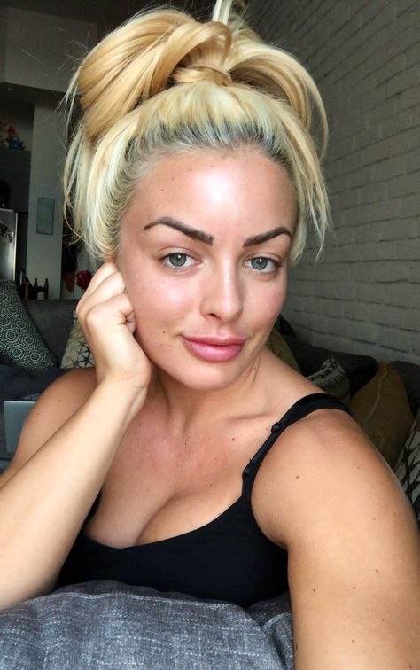 Mandy Rose Mandy Rose Nxt, Rosé No Makeup, Mandy Rose Instagram, Mandy Rose Wwe, Wwe Mandy Rose, Sonya Deville, Lady Wrestlers, Nxt Divas, Mandy Rose