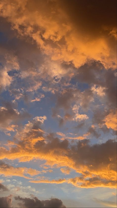 Icarus Wallpaper, Sky Pictures Clouds, Greek Vibes, Sky Photoshop, Yellow Clouds, Fake Ig Story, Pretty Clouds, Love Clouds, Dreamy Sky