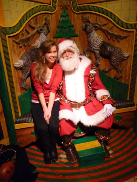 12 Reasons To Visit Macy’s #SantaLand #NYC Even If You’re All Grown Up Macys Santaland Nyc, Miracle On 34th Street, All Grown Up, Grown Ups, Coming Of Age, Grown Up, Classic Christmas, Central Park, Ronald Mcdonald