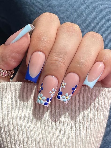 Fun Blue French Tip Nails, Cute Dark Blue Nail Ideas, Dark Blue Nails Summer, Dark Blue To Light Blue Nails, French Tip Nails Blue And White, Blue Nails With White French Tip, Pink And Dark Blue Nails, Nails Blue And White French, Blue French Nails Tips