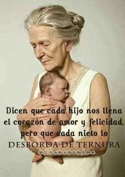 Feliz día para todos los abuelitos, que Dios los bendiga siempre 🙏🙌🙌🙌🙌💜💜💜 Martha Huaman Alberca Nancy Torres Jorge Berrospi Pedro Cotera Grandkids Photography, Grandparents Photography, Grandparent Photo, Grandmothers Love, Spanish Inspirational Quotes, Family Picture Poses, Family Values, The Perfect Guy, Family Posing