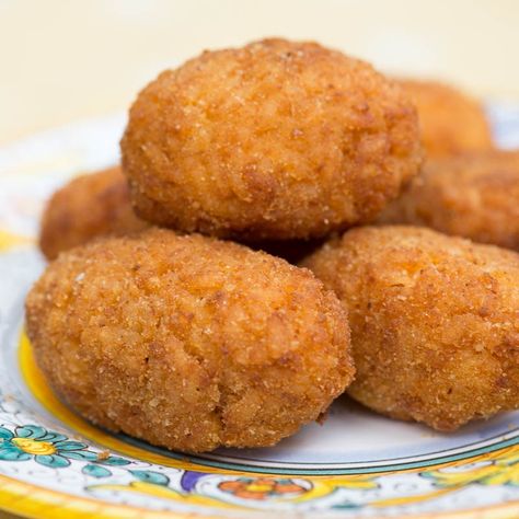 Rice Croquettes Recipe, Rice Croquettes, Pizzeria Menu, Homemade Italian Sausage, Belgian Endive, Croquettes Recipe, Italian Rice, Potato Croquettes, Hot Bread