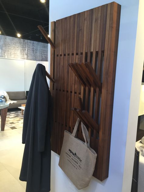 Jackets Hanger Entryway, Elegant Coat Hanger, Hidden Coat Hanger, Coatracks Entryway Modern, Entrance Jacket Hanger, Jacket Hanger Ideas, Jacket Hanger Entryway, Hallway Hanger Ideas, Coat Hanger Ideas Front Entry