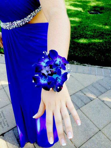 Arm Corsage, Prom Corsage Blue, Orchid Corsages, Flowers To Go, Prom Corsage And Boutonniere, Homecoming Corsage, Neon Prom Dresses, Navy Prom Dresses, Prom Corsage