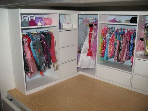 Barbie closet tutorial Started making one of these for my daughter. Using a used bathroom cabinet we found that has a ledge that I am going to make into a stage for Barbie that will have curtains that open up and reveal the closet! Toy Closet, Barbie Closet, Barbie House Furniture, Closet Clothes Storage, Diy Barbie House, Accessoires Barbie, Doll Closet, Barbie Wardrobe, Barbie Diorama