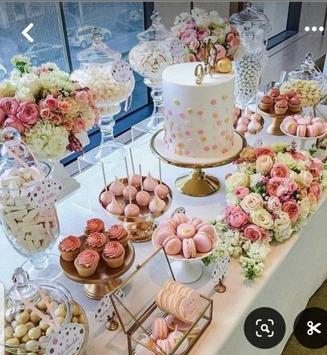 Fancy Dessert Table, Fall Pink Wedding, Paris Dessert Table, French Dessert Table, Butterfly Bday Party, Wedding Brunch Ideas, Paris Desserts, Cake Bday, Elizabeth First