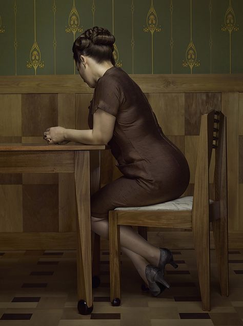 Keyhole by Erwin Olaf | Dodho Magazine Erwin Olaf, Viviane Sassen, Edward Weston, Henry Miller, Louise Bourgeois, Art Brut, Olaf, Figure Painting, Figurative Art