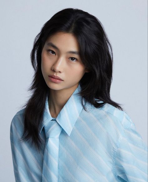 Jung Ho Yeon, Ho Yeon, 얼굴 드로잉, Model Inspo, Square Faces, Maquillaje De Ojos, Korean Actors, New Hair, Asian Beauty