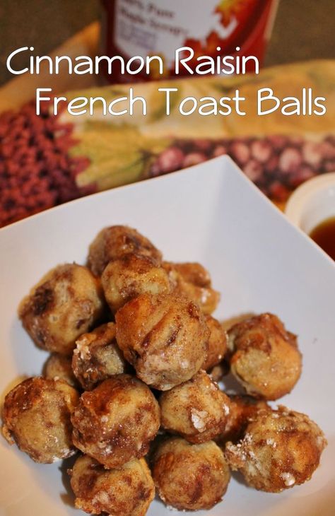 French Toast Balls, Cinnamon Treats, Easy French Toast, Christmas Eve Eve, Danish Pastries, Vegan French Toast, Happy Christmas Eve, Breakfast Quiche, Breakfast Sweets