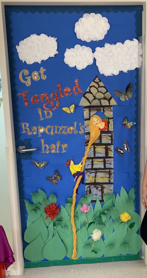 Tangled Wonderland Crafts, Book Door, Alice In Wonderland Crafts, Fairy Tale Activities, Rapunzel Party, School Hallways, Kindergarden Activities, Door Displays, Preschool Art Activities