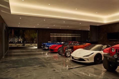 Game Room Ideas, Garage Design Interior, Car Dealerships, Luxury Garage, Cars Room, Dream Mansion, Dream Life House, Model House Plan, Garage Design