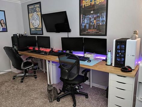 Instagram photo by Shop For Gamers • Jul 19, 2019 at 6:12 PM #gamingsetup #pcsetup #gamingrig Couple Gaming Room Setup, Gamer Room Diy, Router Guide, Geek Room, Gaming Router, Game Room Kids, Computer Gaming Room, Computer Desk Setup, Gamer Setup