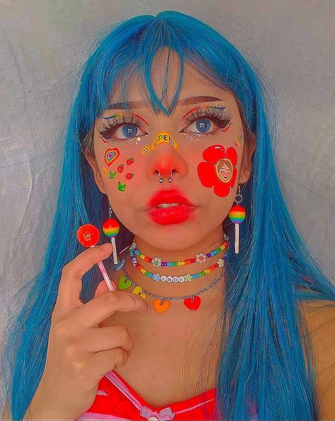 Kidcore Makeup Aesthetic, Pastel Kidcore Makeup, Kidcore Makeup Looks, Cute Face Painting Aesthetic, Childcore Aesthetic, Kidcore Makeup, Cute Aesthetic Makeup, Funky Makeup, Indie Makeup