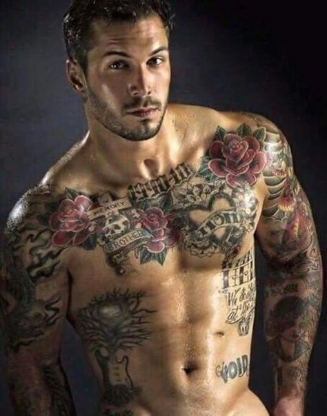 Alex Minsky Tattoo Guys, Tattoed Guys, Tattooed Men, Tatted Men, Chest Tattoo Men, Biker Men, Awesome Tattoos, Inked Men, Italian Men