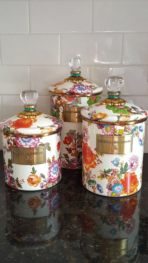 Mackenzie Childs Kitchen, Mackenzie Childs Decor, Unique Kitchen Art, Floral Kitchen Decor, Kitchen Design Farmhouse, Kitchen Ideas Decor, Farmhouse Canisters, Kitchen Decoration Ideas, Unique Kitchen Decor