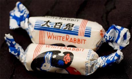 White rabbit candy Chinese Sweets, White Rabbit Candy, Best Food Gifts, Rabbit Candy, Famous Art Pieces, Milk Candy, Cream Candy, White Rabbits, Favorite Candy