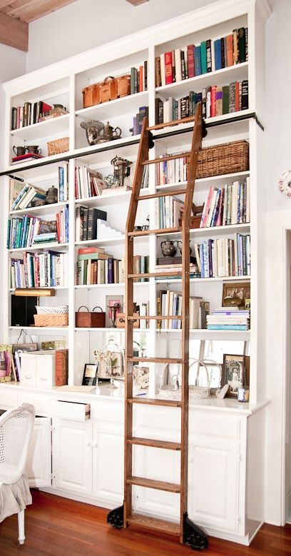 rolling ladder Library Wall With Ladder, Diy Library Ladder, Home Library Wall, Ladder Bookshelves, Pool Room Ideas, In Home Library, Modern Farmhouse Furniture, Rolling Ladder, Diy Furniture Building