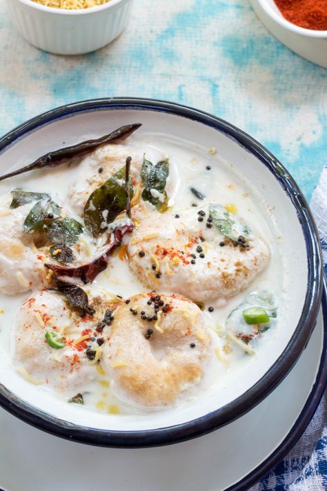 Dahi Vada, School Life Quotes, Veg Food, Yogurt Recipes, Indian Snacks, Cooking Recipes Desserts, Indian Recipes, School Life, Indian Food