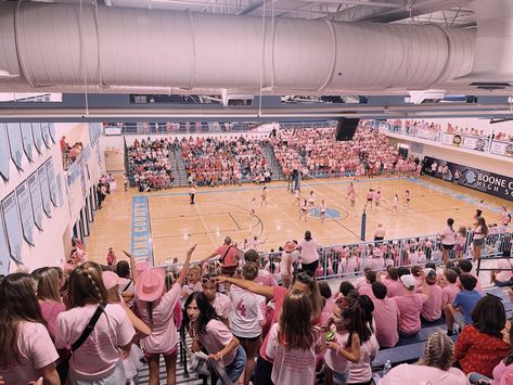 #volleyball #pink #breastcancerawareness #sports Pink Volleyball Aesthetic, Pink Volleyball, Sports Inspiration, Volleyball Clubs, Volleyball Inspiration, Clubbing Aesthetic, Sport Inspiration, Volleyball Team, Pink Aesthetic