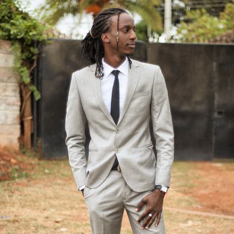 Grey suit and Dreadlocks   #DreadsAndSuits #Dreadlocks #Suits #African #Kenyan #NaturalHair #Dreadhead #BlackMen African Men Hairstyles, Rasta Fashion, Locks Styles, Mens Dreadlock Styles, Dreadlocks Men, Black Dreads, Short Dreads, Hair Man, African Suit