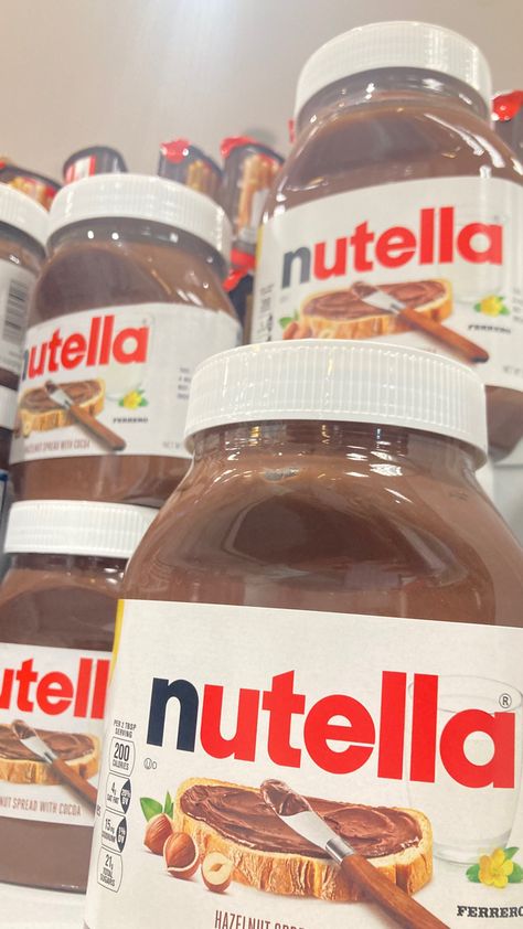 Nutella Wallpaper, Nutella Aesthetic, Sweet Dishes Recipes, Cooked Food, Nancy Momoland, Chocolate Nutella, Fast Metabolism, Shadow Pictures, Nutella Bottle