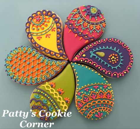 #diwalicookies #paisleycookies #pattyscookiecorner #pearlandcookies Diwali Biscuits, Big Birthday Cakes, Cookie Doodle, Diwali Cookies, Big Birthday Cake, Cookie Corner, Pretty Cookies, Cookie Icing, Mandala Design Art