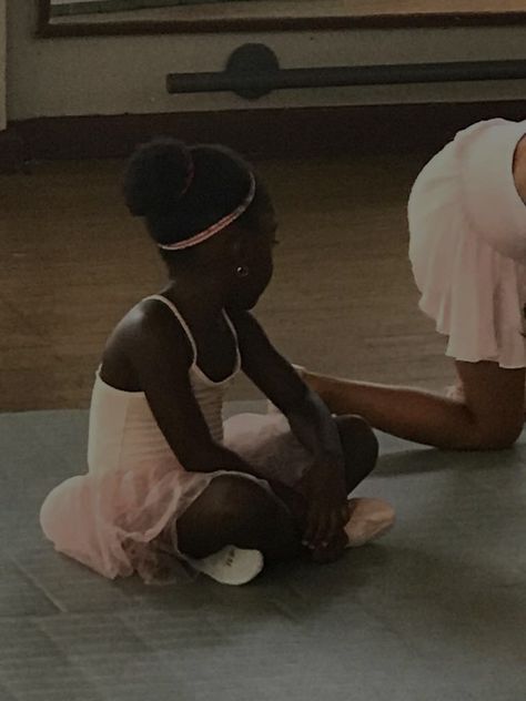 Black Dancers, Ballet Beauty, Black Ballerina, Black Femininity, Women Art, Black Culture, Black Kids, Future Kids, Black Love