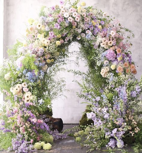 Flower Arch Ideas, Wisteria Arch, Rooftop Wedding Decor, Fairytale Wedding Ceremony, Flower Archway, Arch Inspiration, Wildflower Wedding Theme, Arch Designs, Entrance Garden