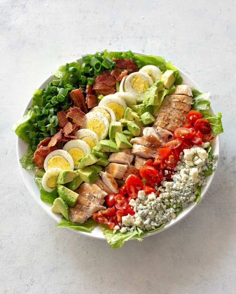 Boiled Food Recipes, Salad With Egg Hard Boiled, Cob Salad, Green Coffe, Chicken Cobb Salad, Blue Cheese Crumbles, Classic Cobb Salad, Lettuce Salad Recipes, Lettuce Recipes