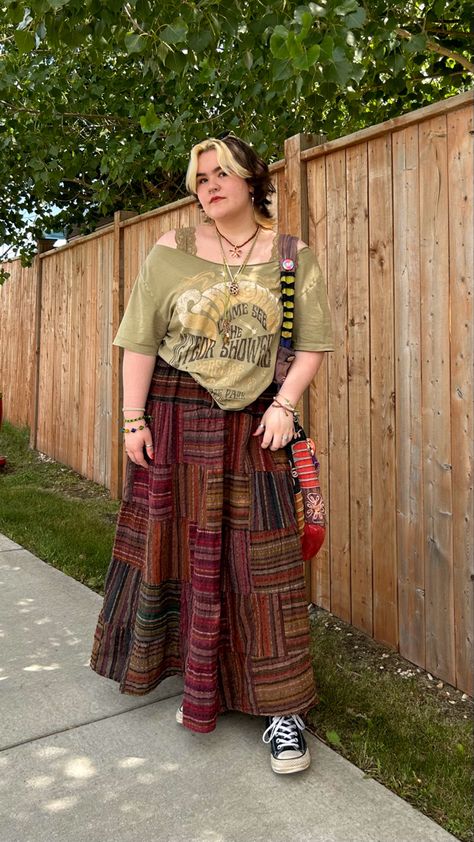 #hippie #hippiestyle #hippiefashion #greenhouse #aesthetic #style #fashion #midsize #midsizefashion #midsizestyle #thriftedfashion #secondhand #fairycore #ootd #summer #summerstyle #indie #indiefashion #indiestyle #aestheticoutfit #spring #springoutfit #shorthair #brunette #longskirt #layers #trendy #trending #tiktok #thrifted #midsizeoutfit #earthtones #colorfuloutfit #colourfuloutfit #70shair #cottagecore #cottagecoreaesthetic #goblincore Cottagecore Alt Fashion, Mushroom Foraging Outfit, Boho Outfit Ideas Winter, Layered Cottagecore Outfit, Earthbound Outfits Style, Plus Size Hippie Clothes, Plus Size Hippy Fashion, Earthbound Aesthetic Outfits, Plus Size Forestcore