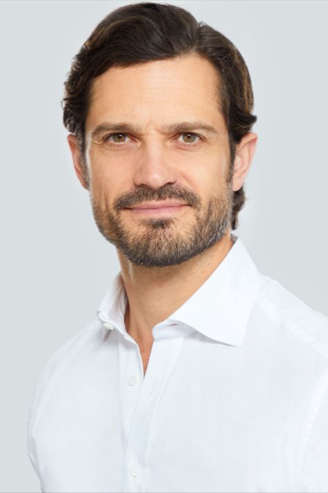 Grattis på födelsedagen! Prince Carl Philip of Sweden celebrates his 44th birthday on Saturday, 13 May 2023. 🇸🇪👑🎂🎁 #Sweden #RoyalBirthday #RoyalFamily #Stockholm #PrinceCarlPhilip #PrinceCarlPhilipofSweden #Sverige #Kungfamilien #PrinsCarlPhilip #PrinsCarlPhilipavSverige #HappyBirthday #Grattispåfödelsedagen Prince Carl Philip Of Sweden, 44th Birthday, Princess Sofia Of Sweden, Prince Carl Philip, Princess Estelle, Swedish Royals, Princess Sofia, May 2023, Royals